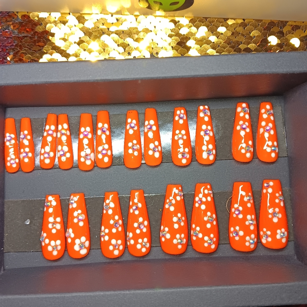 Hand Made press on nails
